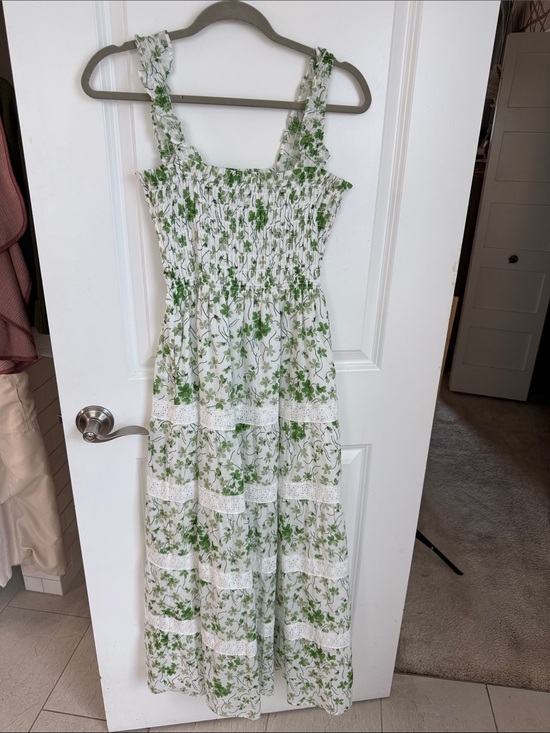 Hill House Dresses & Skirts - Hill House Nap Dress Green and White Floral Smocked Maxi